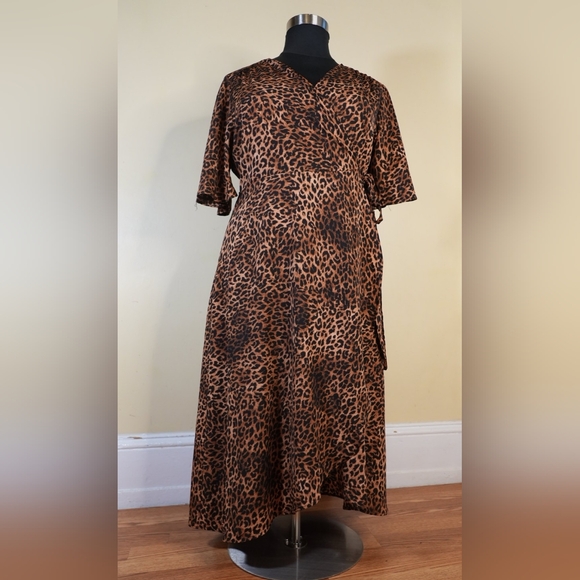 Leopard print midi wrap dress size 2x - Picture 1 of 5